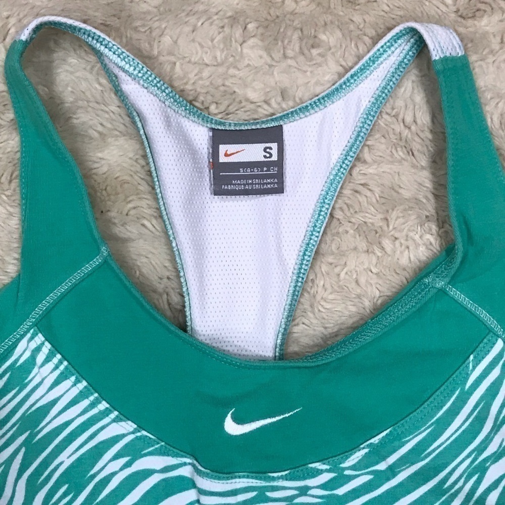 Nike activewear green/white racerback top Size Small - Picture 3 of 5